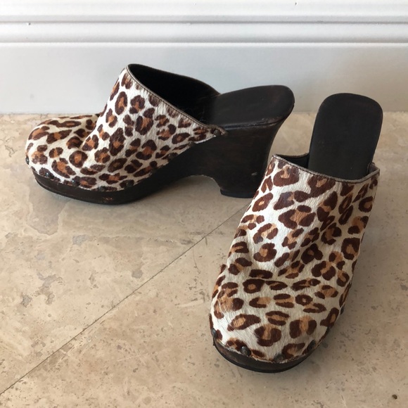 leopard clogs